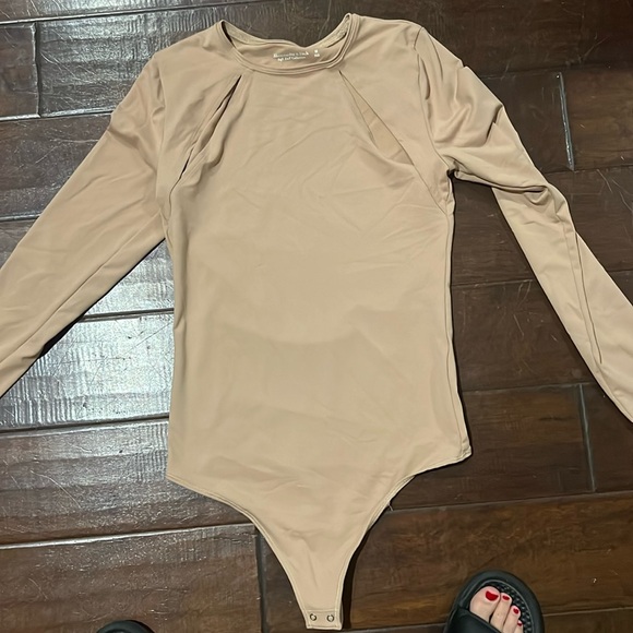 Abercrombie bodysuit - Picture 2 of 4